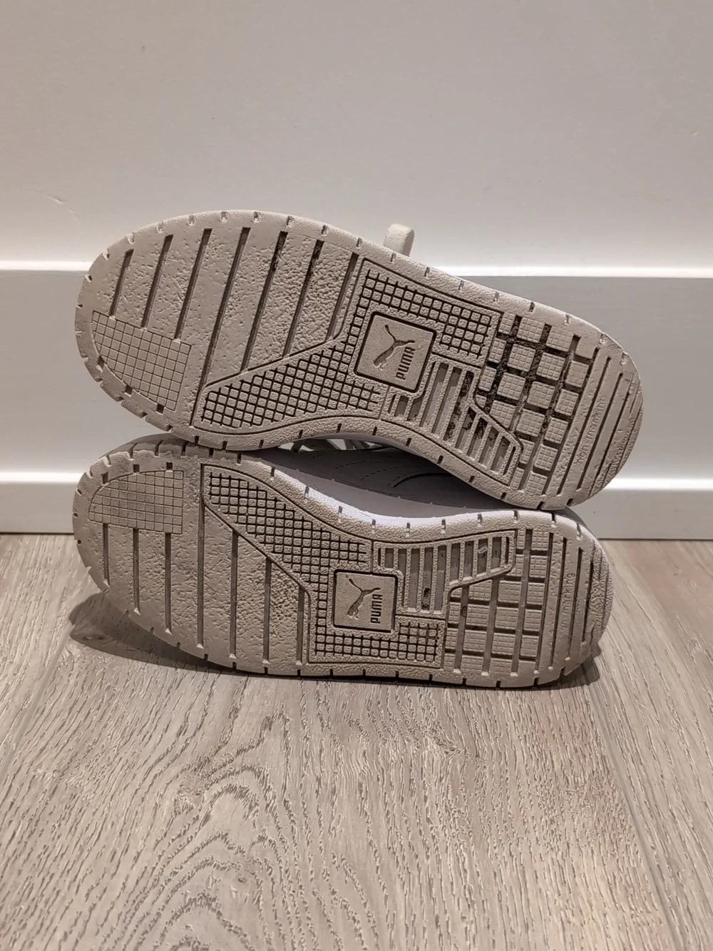 PUMA Cali Dream Leather Little Kids SZ11 - Picture 3 of 6